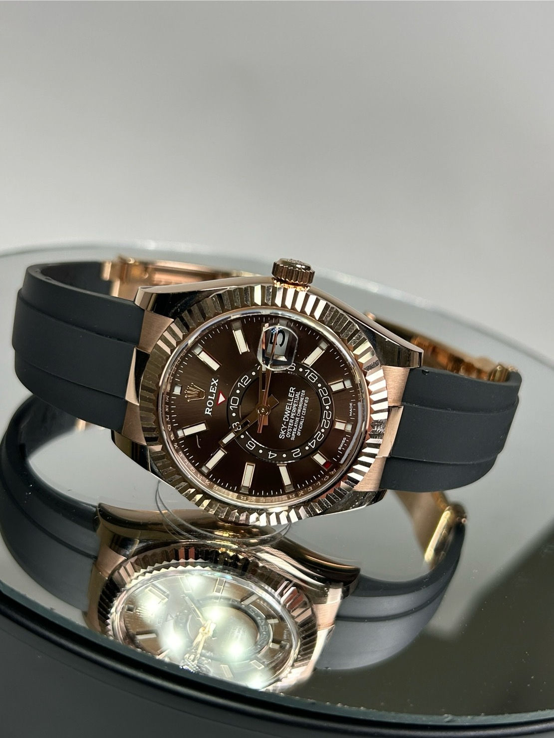 ROLEX(ロレックス)・スカイドゥエラー【2022年3月印】【中古美品】【326235】