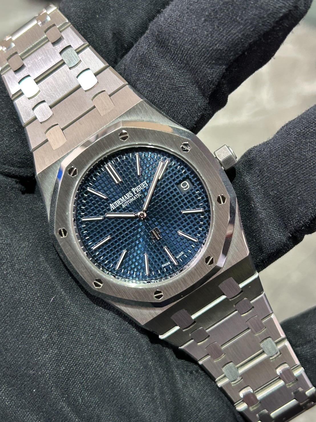 AUDEMARS PIGUET(オーデマピゲ) ロイヤルオークエクストラシン【2020年1月印】【中古美品】【15202ST.OO.1240ST.01.A】