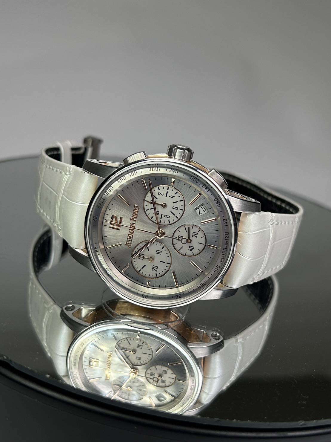 AUDEMARS PIGUET(オーデマピゲ)・CODE11.59クロノ【2023年6月印】【中古美品】【26393CR.OO.A008KB.01】