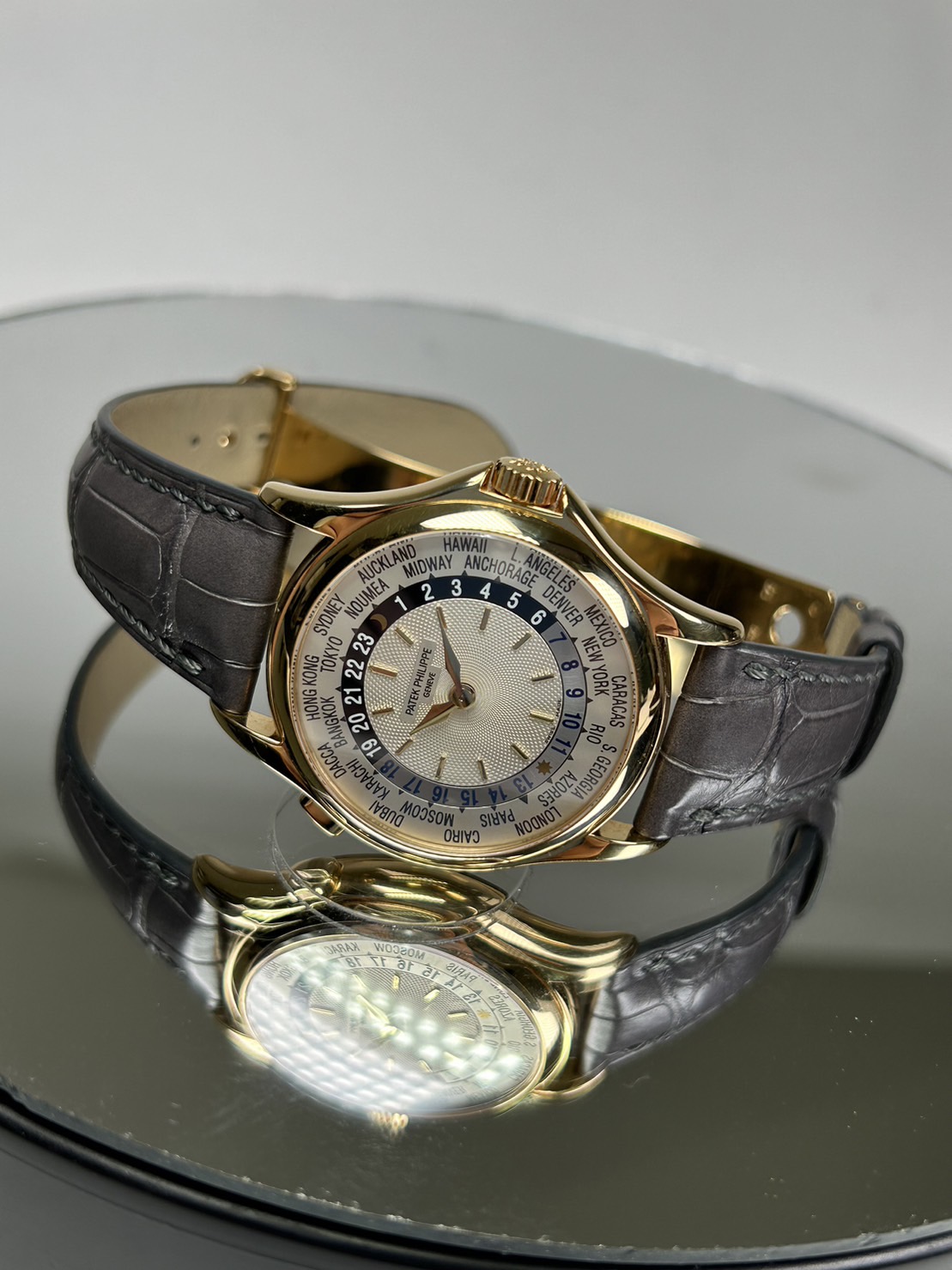 PATEK PHILIPPE(パテックフィリップ)・ワールドタイム【保証書日付ブランク】【中古美品】【5110J-001】