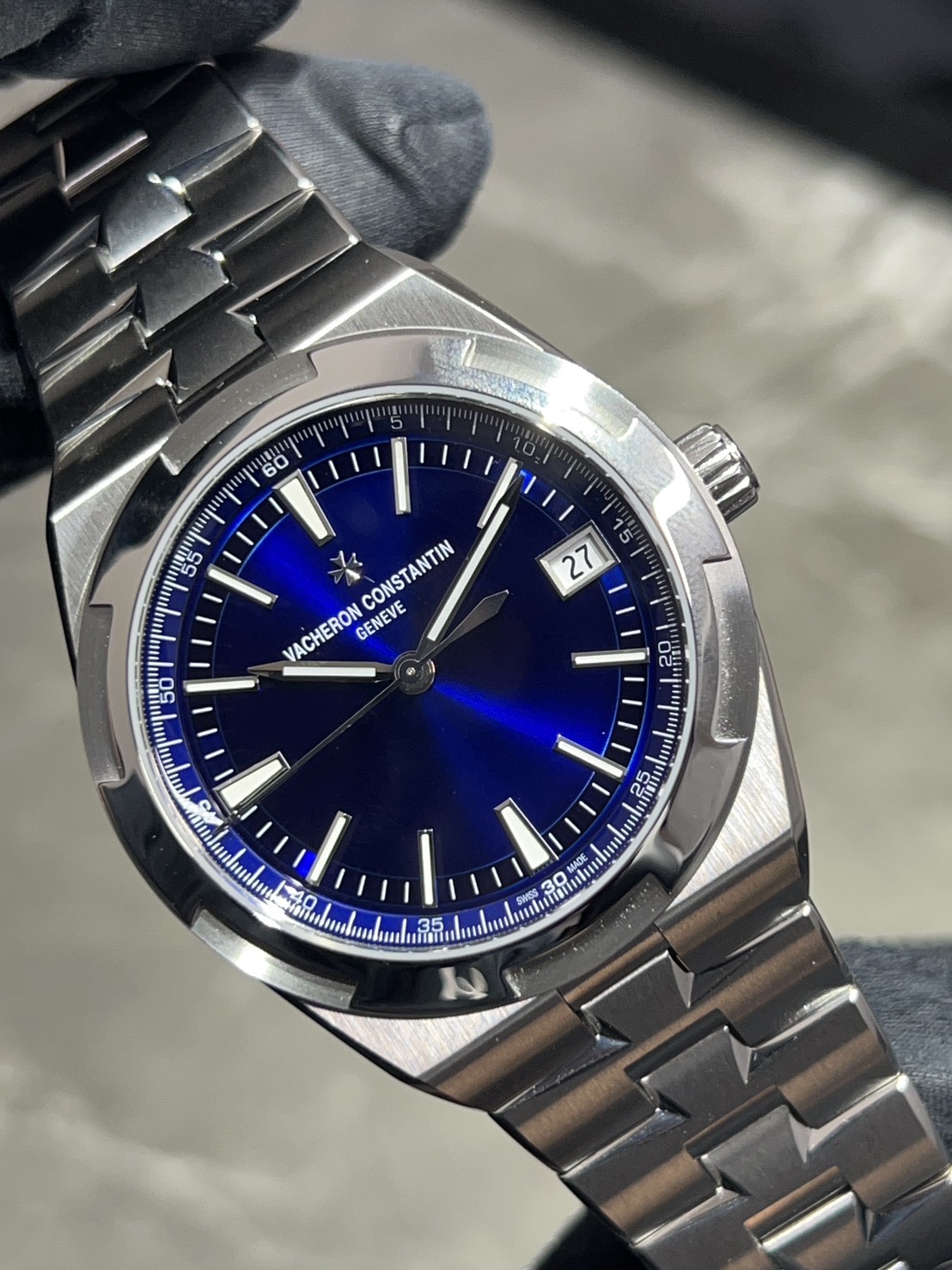 Vacheron Constantin (ヴァシュロン コンスタンタン) オーヴァーシーズ【2026年2月印】【未使用品】【4520V/210A-B128】