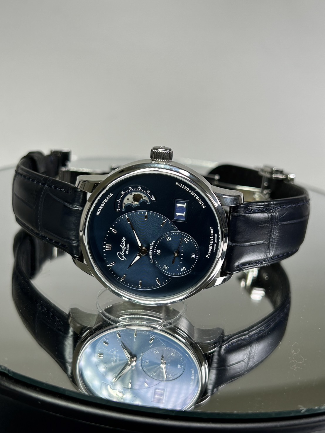 GLASHUTTE ORIGINAL (グラスヒュッテオリジナル)・パノマティックルナ【2023年10月印】【中古品】【1-90-02-46-32-61】