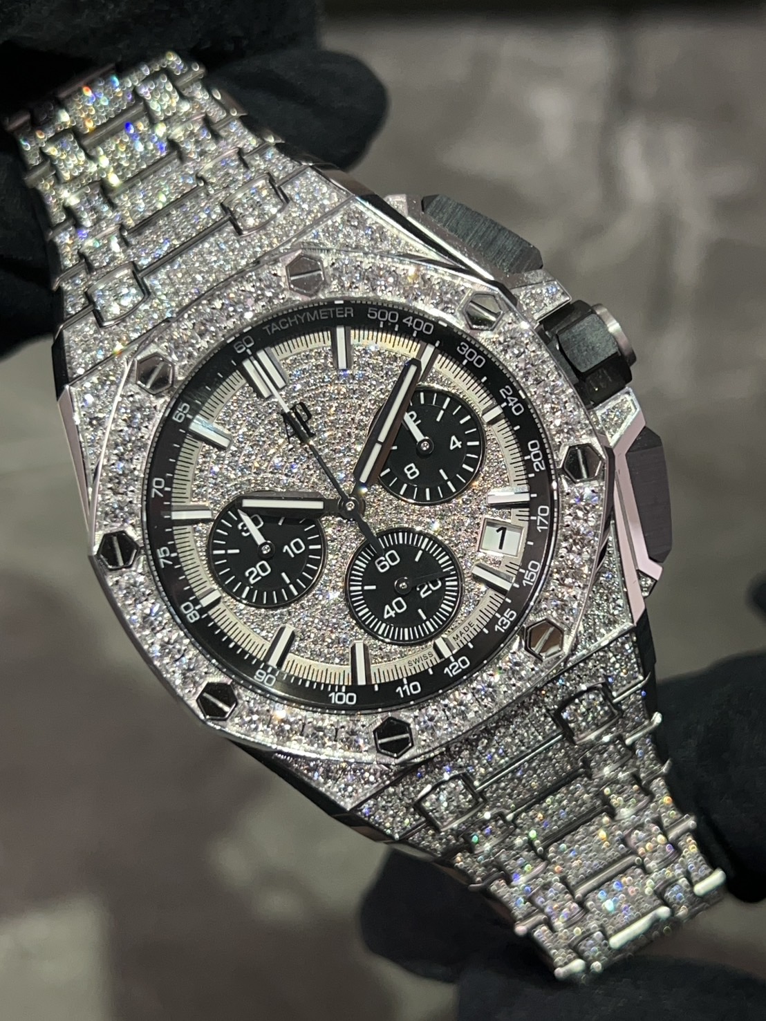 AUDEMARS PIGUET(オーデマピゲ) ロイヤルオークオフショア【2025年1月印】【極美品】【26423BC.ZZ.2100BC.01】