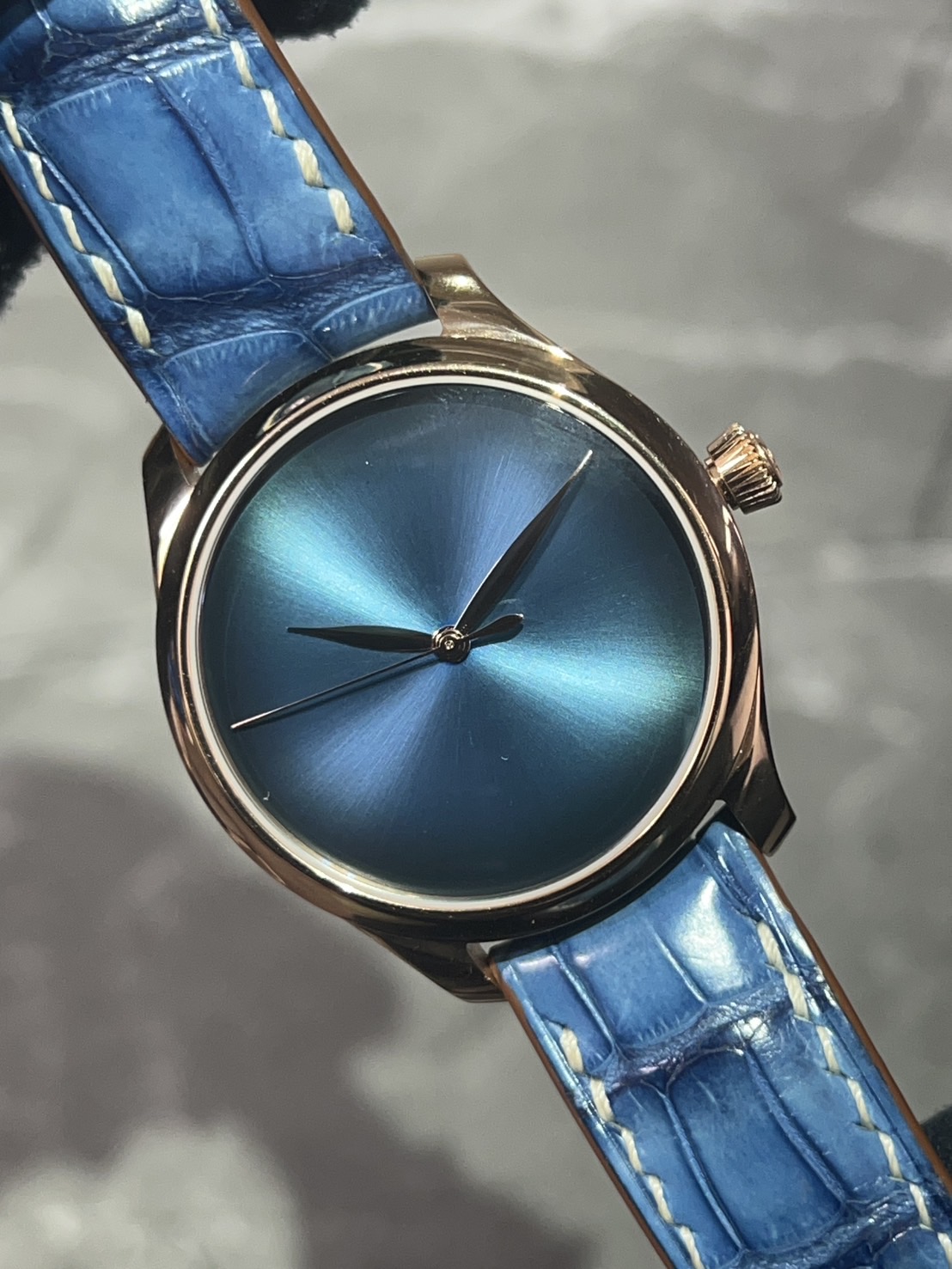 【限定100本】H.MOSER(モーザー) エンデバー センターセコンド オートマティック コンセプト【2023年10月印】【中古品】【1200-0409】