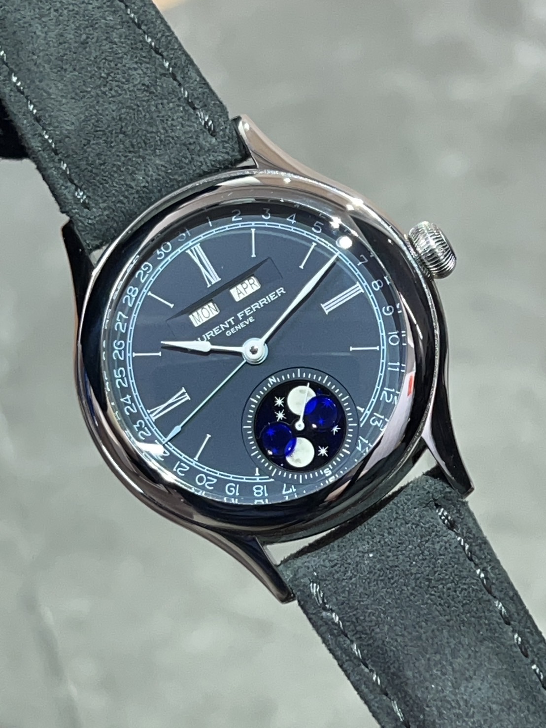 LAURENT FERRIER(ローランフェリエ) クラシック ムーン【2024年10月印】【中古美品】【LCF039.AC.C1WC】