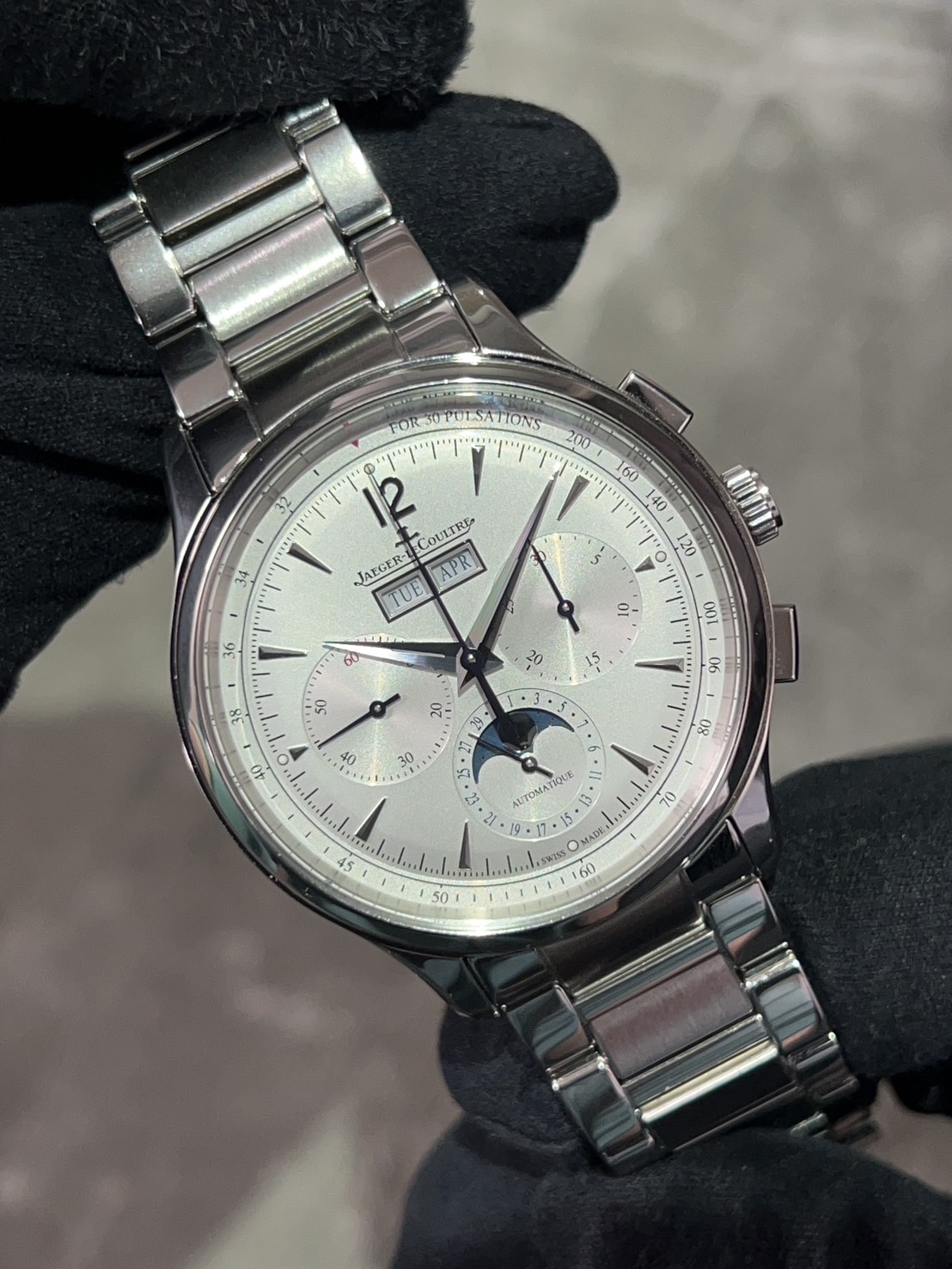 JAEGER-LECOULTRE(ジャガールクルト) マスター コントロール クロノグラフ カレンダー【2024年12月印】【中古美品】【Q413813J】