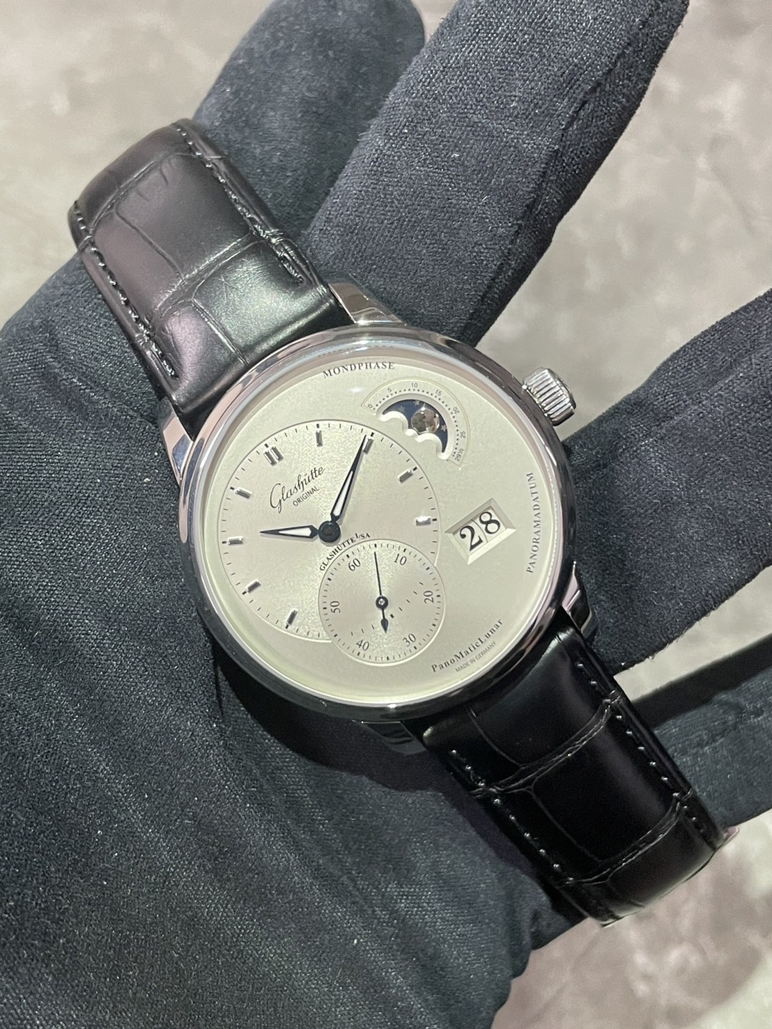 GLASHUTTE ORIGINAL (グラスヒュッテオリジナル)・パノマティックルナ【2022年11月印】【中古美品】【1-90-02-42-32-61】