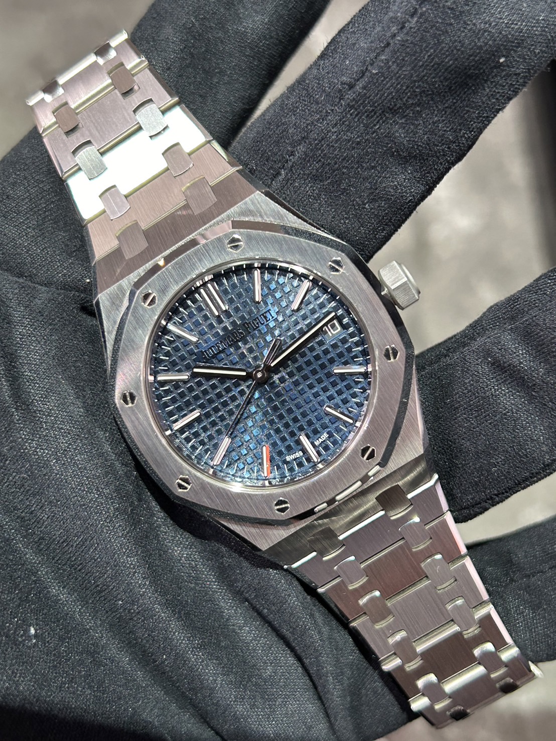 【50周年ローター】AUDEMARS PIGUET(オーデマピゲ)・ロイヤルオーク37㎜【2022年4月印】【中古美品】【15550ST.OO.1356ST.02】