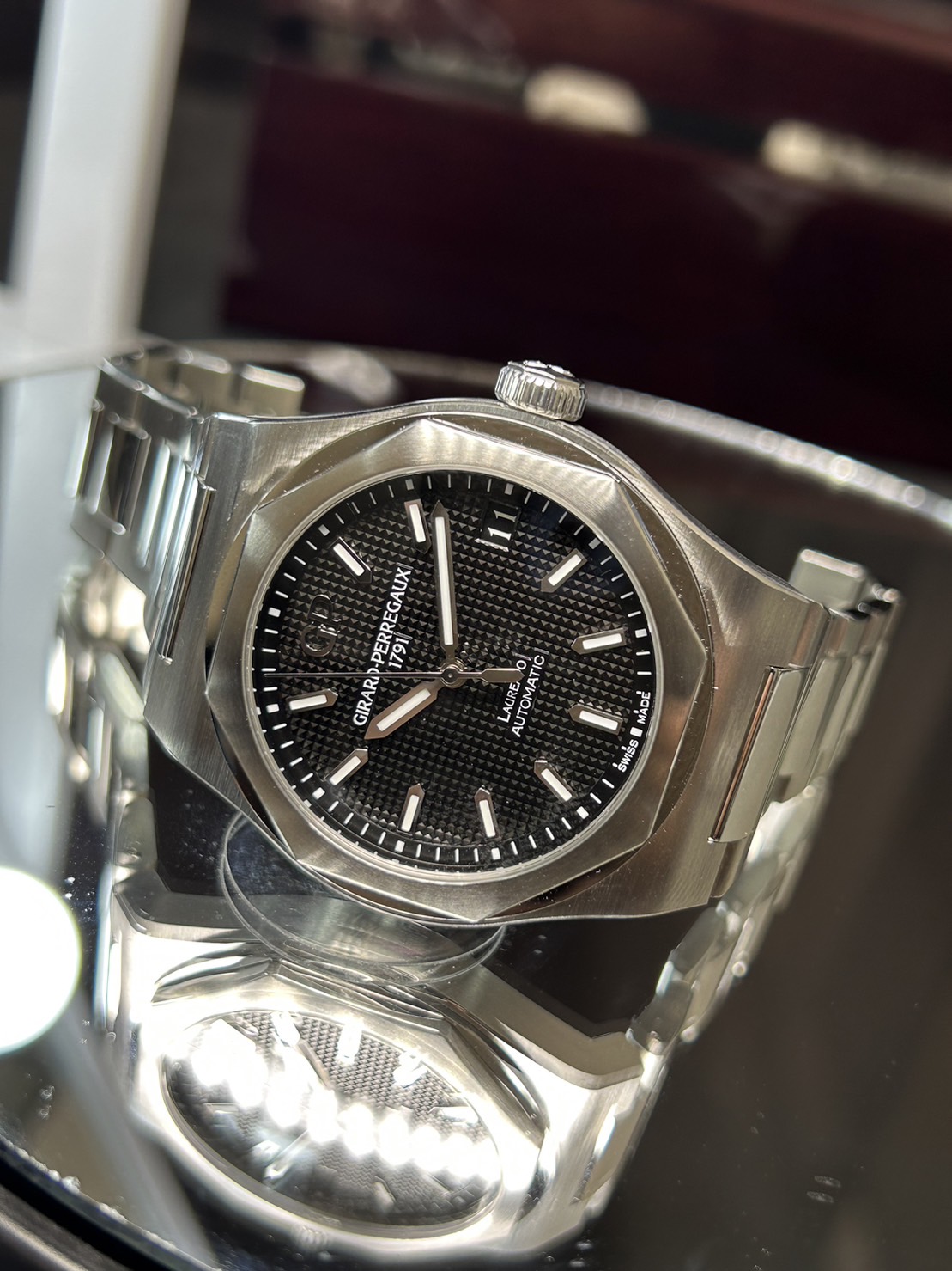 Girard-Perregaux(ジラールペルゴ)・ロレアート【2023年1月印】【中古美品】【81010-11-634-11A】