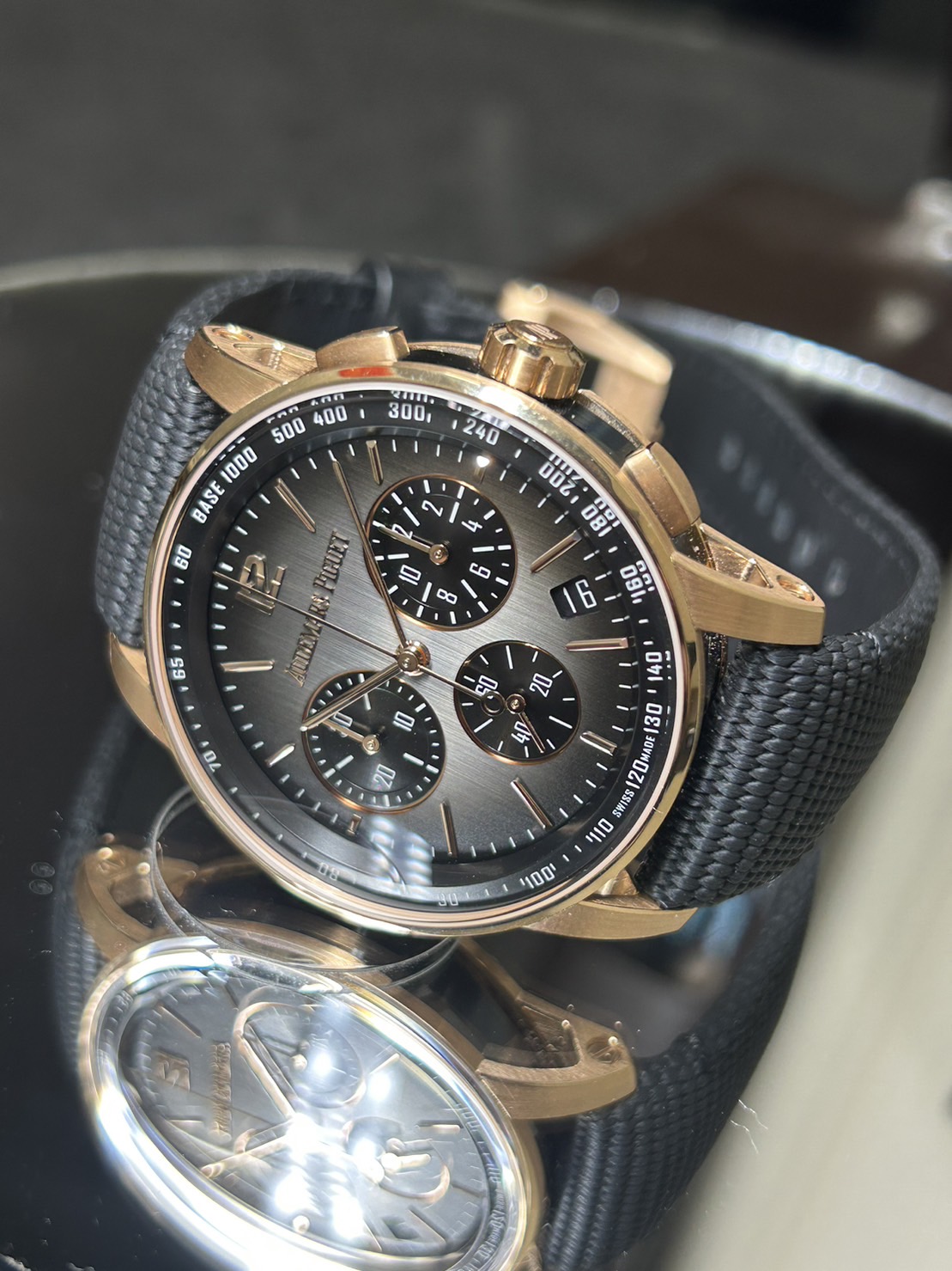 9日16時迄商談中AUDEMARS PIGUET(オーデマピゲ)・CODE1159クロノ【2022年12月印】【極美品中古】【26393NR.OO.A002KB.01】