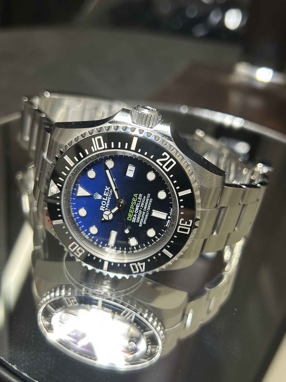 ROLEX（ロレックス）・シードゥエラー・Dブルー【2022年3月印】【極美品中古】【126660】