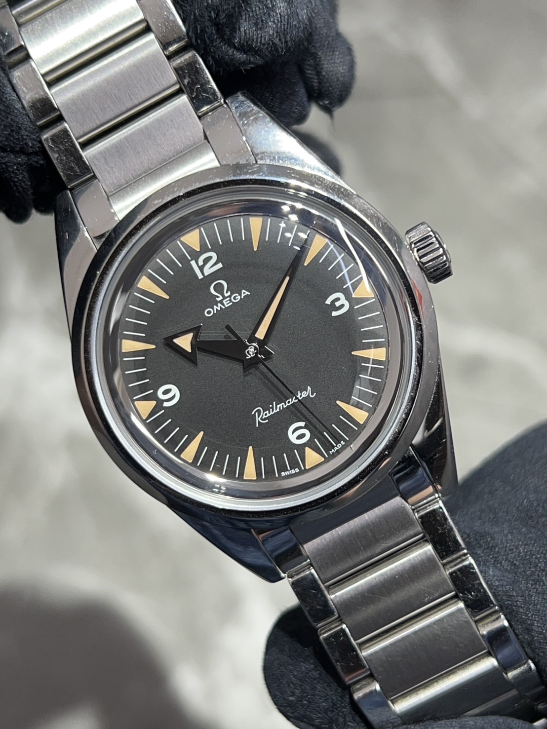 【限定3557本】OMEGA(オメガ) 1957 トリロジー レイルマスター【2017年9月印】【中古品】【220.10.38.20.01.002】