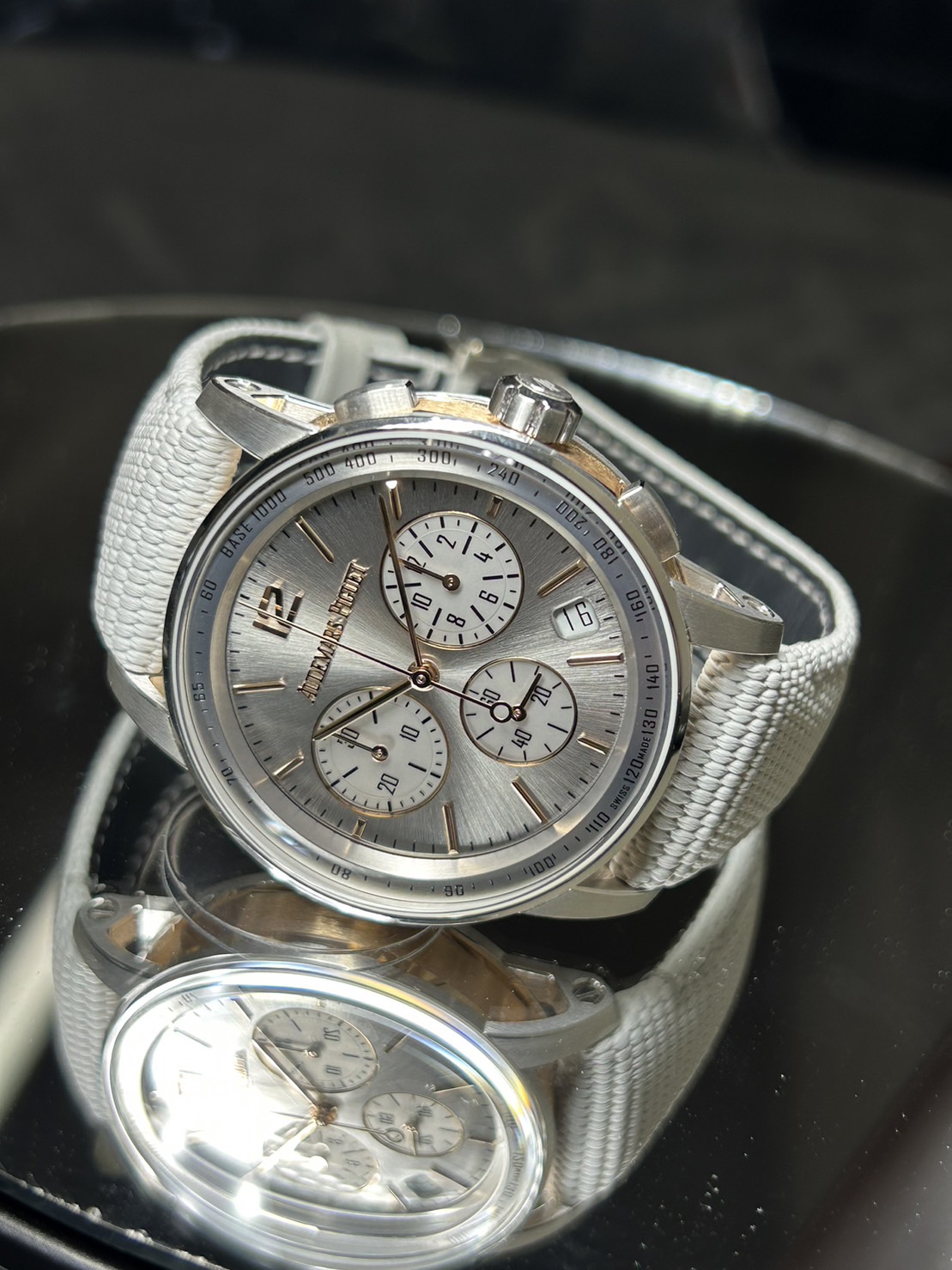 AUDEMARS PIGUET(オーデマピゲ)・CODE1159クロノ【2023年4月印】【中古美品】【26393CR.OO.A008KB.01】