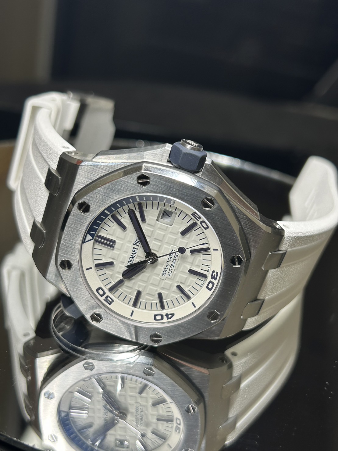 AUDEMARS PIGUET(オーデマピゲ)・ブティック限定オフショアダイバー【2020年6月印】【中古品】【15710ST.OO.A010CA.01】