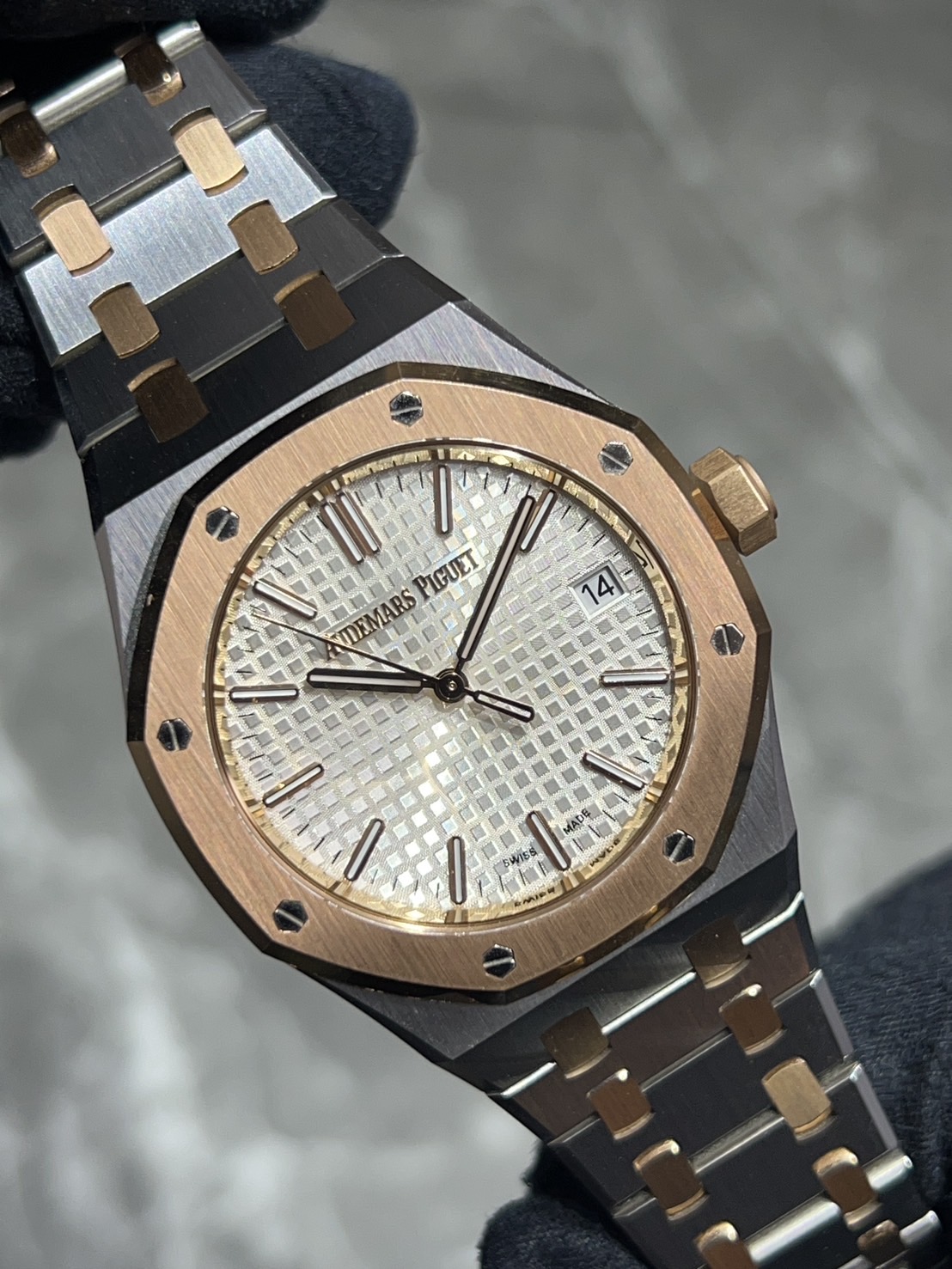 【50周年ローター】AUDEMARS PIGUET(オーデマピゲ) ロイヤルオーク【2022年11月印】【極美品中古】【15550SR.OO.1356SR.01】