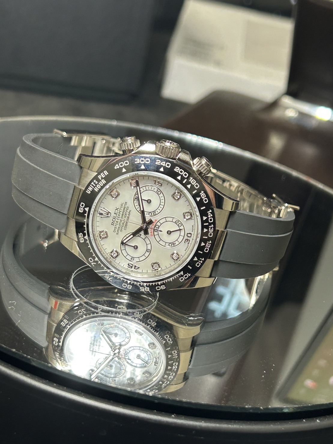 ROLEX（ロレックス）・デイトナ・ホワイトシェル【2021年1月印】【中古品】【116519LN】