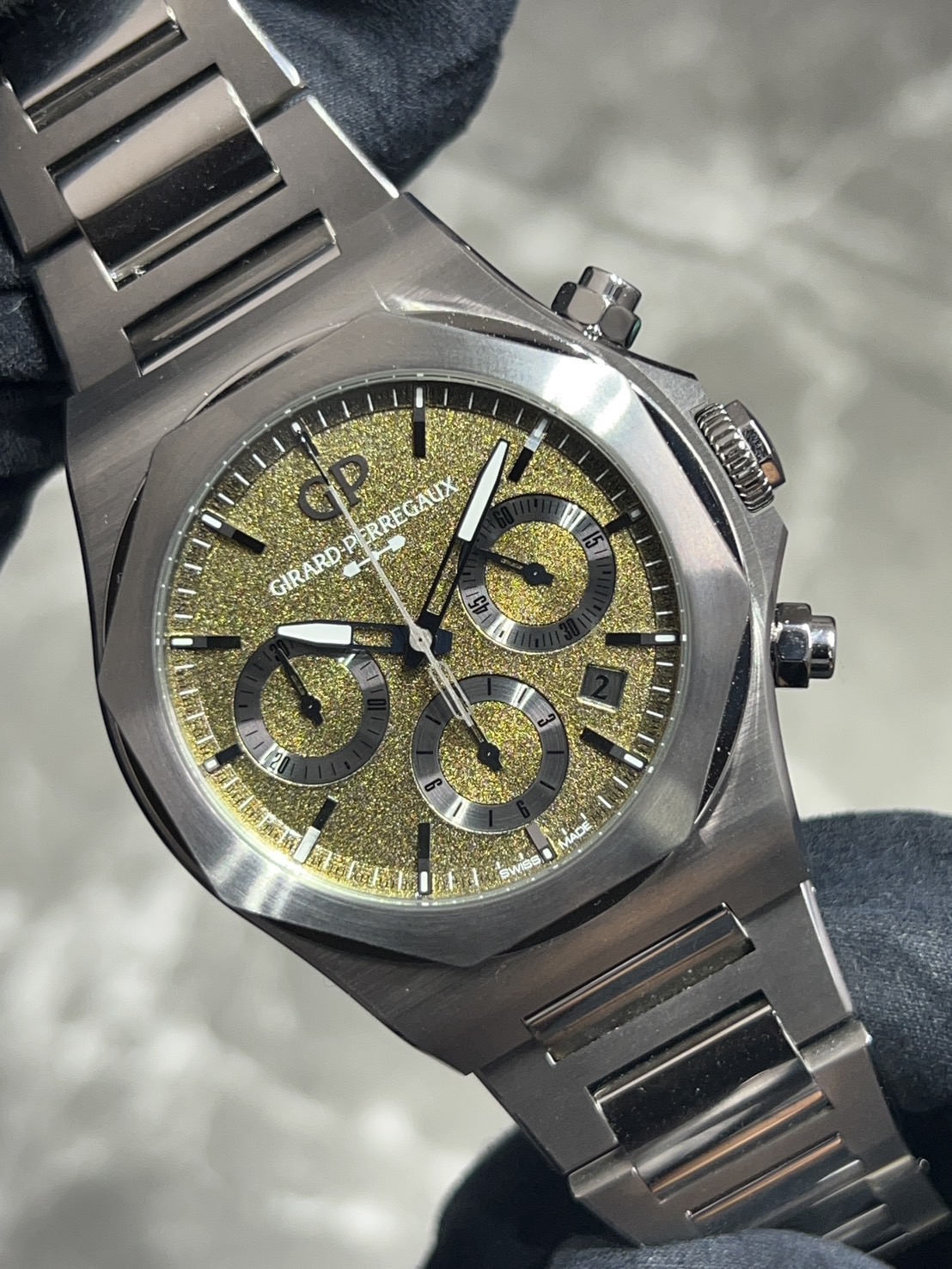 【188本限定】Girard-Perregaux(ジラールペルゴ) ロレアート アストンマーティンエディション【2025年6月印】【極美品】【81020-21-3398-1CM】