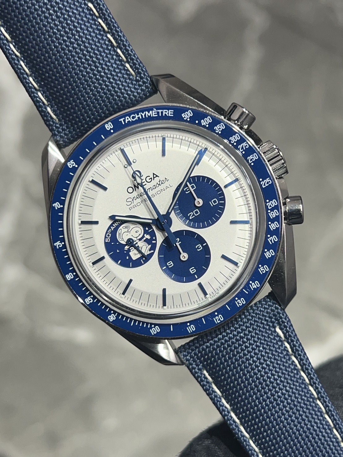 OMEGA(オメガ) スピードマスター スヌーピーアワード【2022年8月印】【極美品中古】【310.32.42.50.02.001】