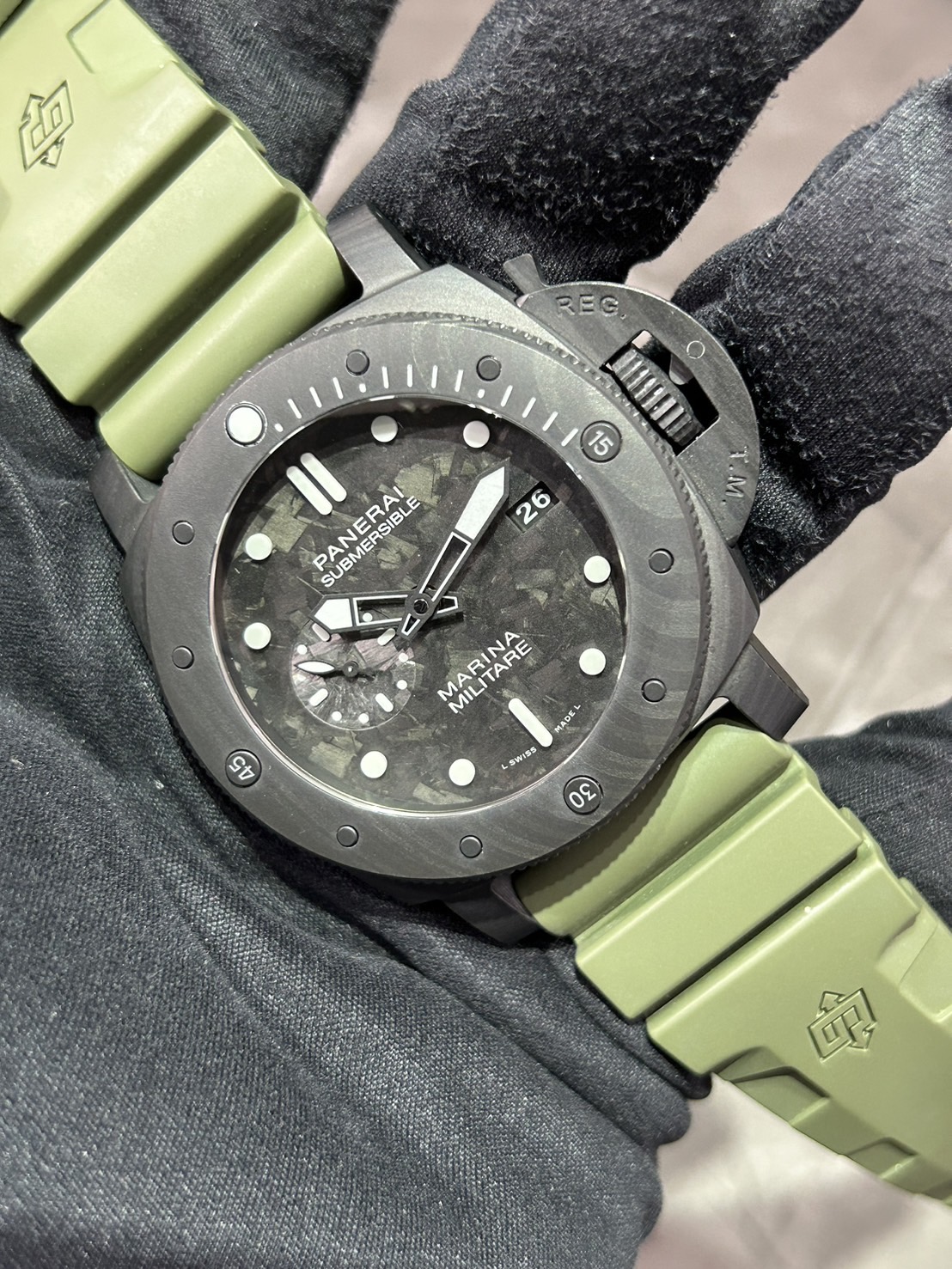 【1000本限定】PANERAI(パネライ) サブマーシブル マリーナ ミリターレ カーボテック【2019年12月印】【中古美品】【PAM00979】