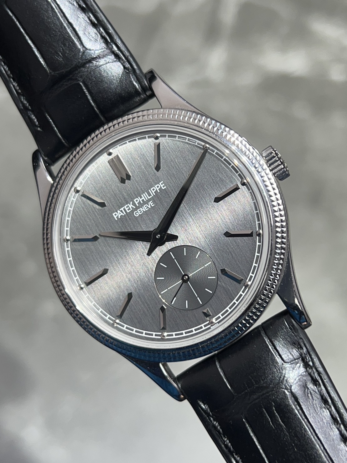 【12月25日営業終了迄の特価！（終了後は通常価格となります）】PATEK PHILIPPE(パテックフィリップ) カラトラバ【2021年5月印】【中古美品】【6119G-001】