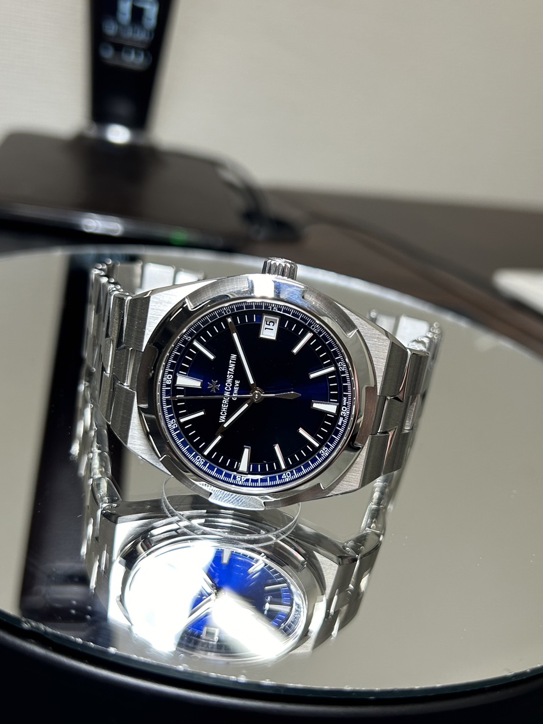 Vacheron Constantin (ヴァシュロン・コンスタンタン) ・オーバーシーズ【2021年3月印】【中古美品】【4500V/110A-B128】