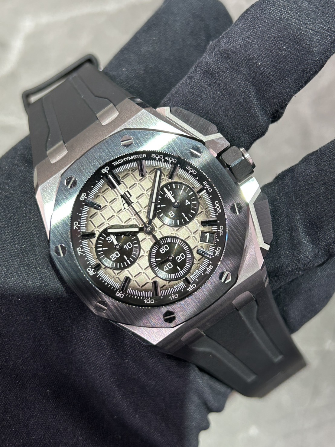 AUDEMARS PIGUET(オーデマピゲ) ロイヤルオークオフショア【2022年5月印】【中古美品】【26420SO.OO.A600CA.01】